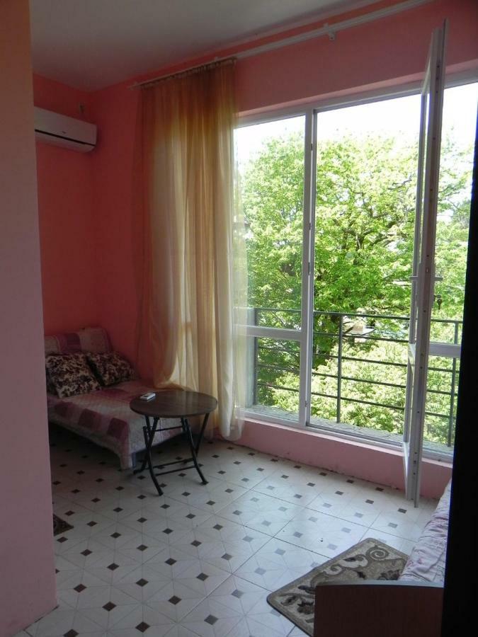 Lily Pearls Inn Kobuleti Exteriör bild